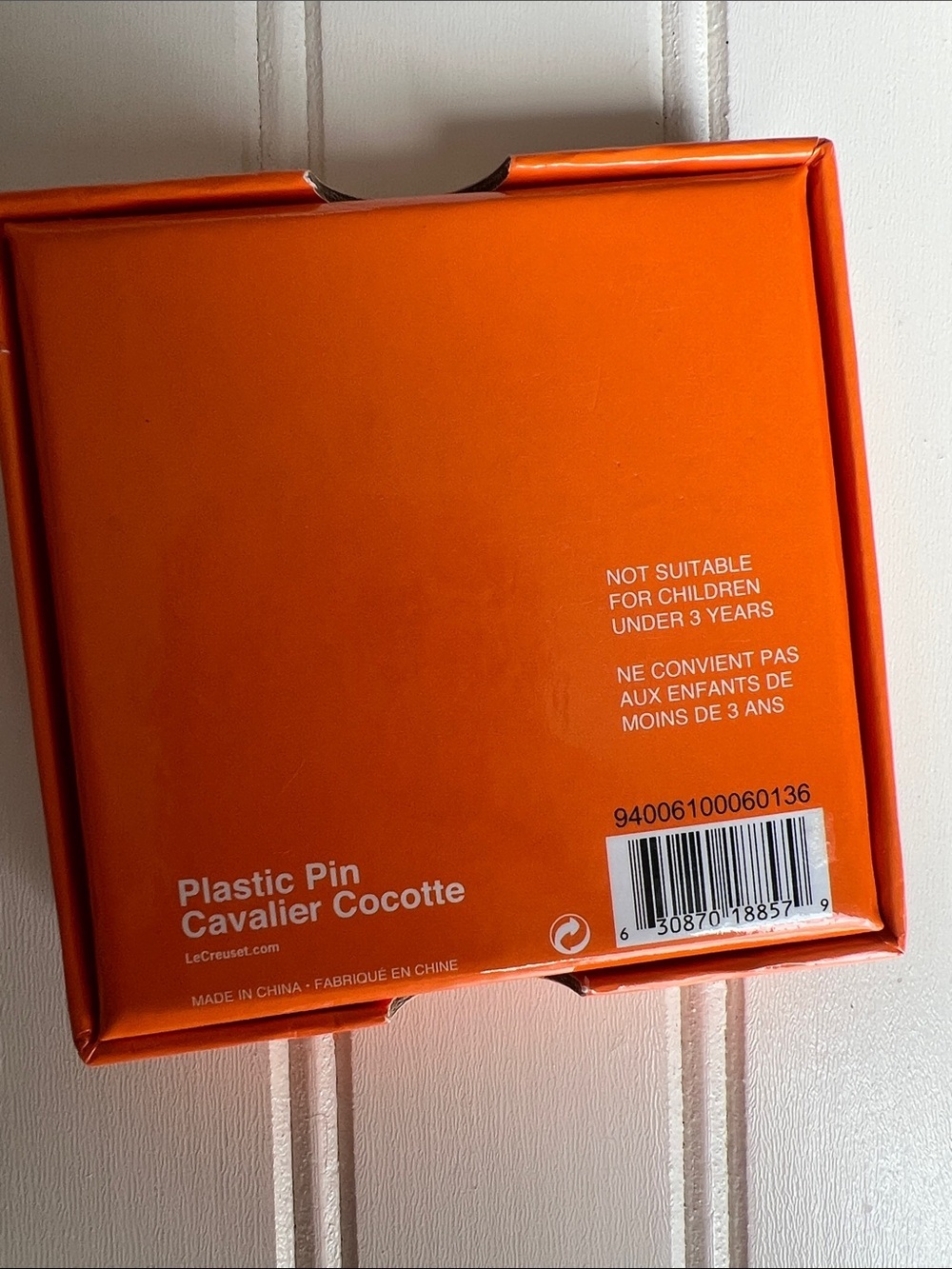 Le Creuset Red Mini Cocotte Plastic Pin Lid Bumpers Set of 4 - Picture 5 of 5